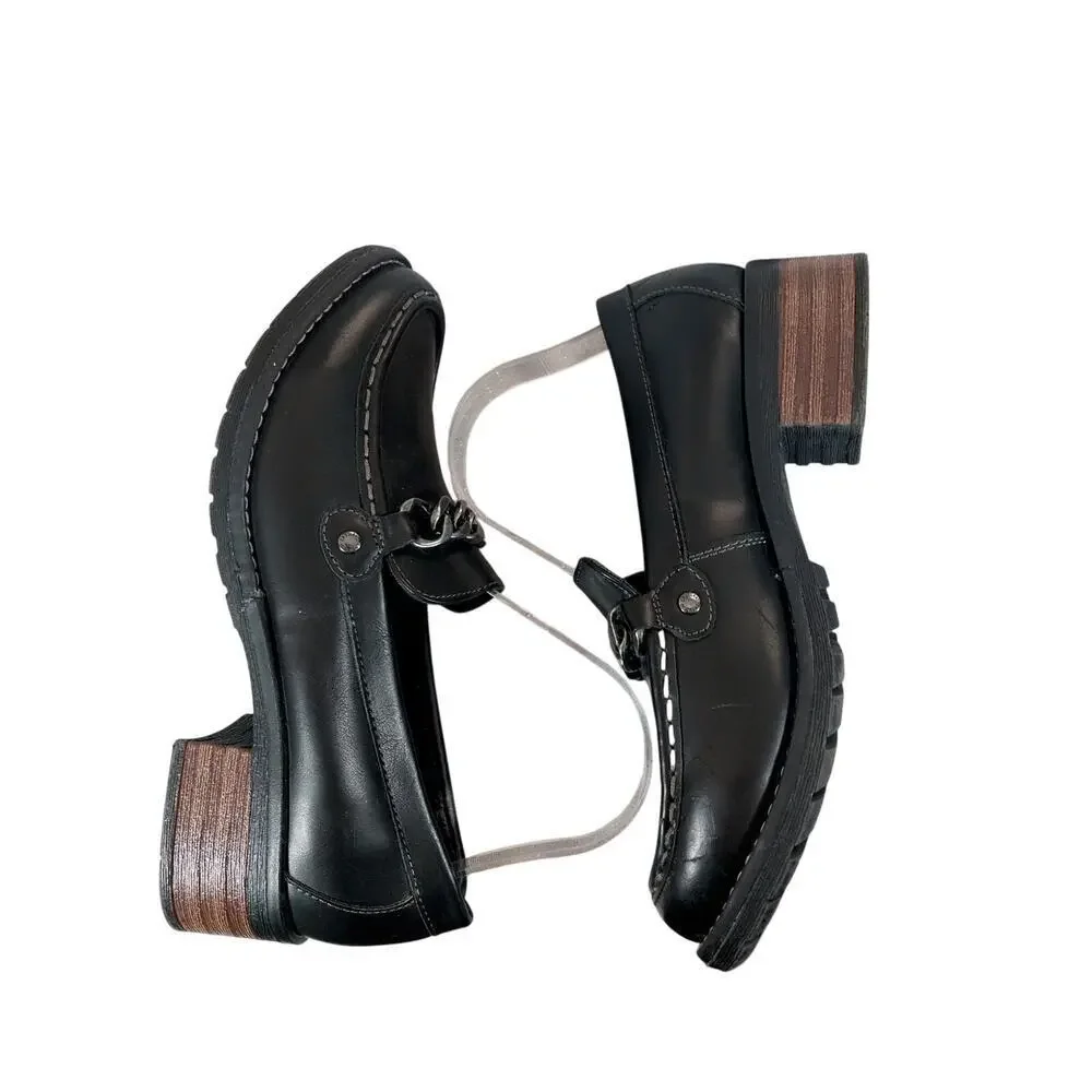EASTLAND! BLACK GENUINE LEATHER STACKED HEEL, FRONT CHAIN, HEELED LOAFERS! 9.5M
